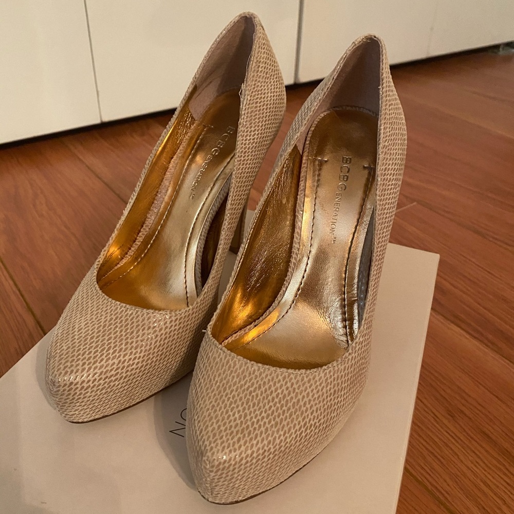 BCBG Tan Snake Pattern Platform Heels
